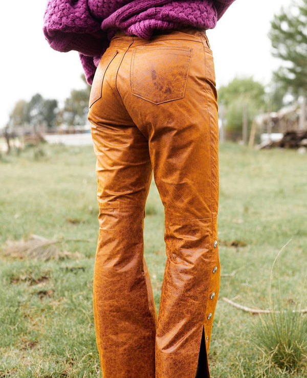 Leather Pant Tachas Sol - Suela